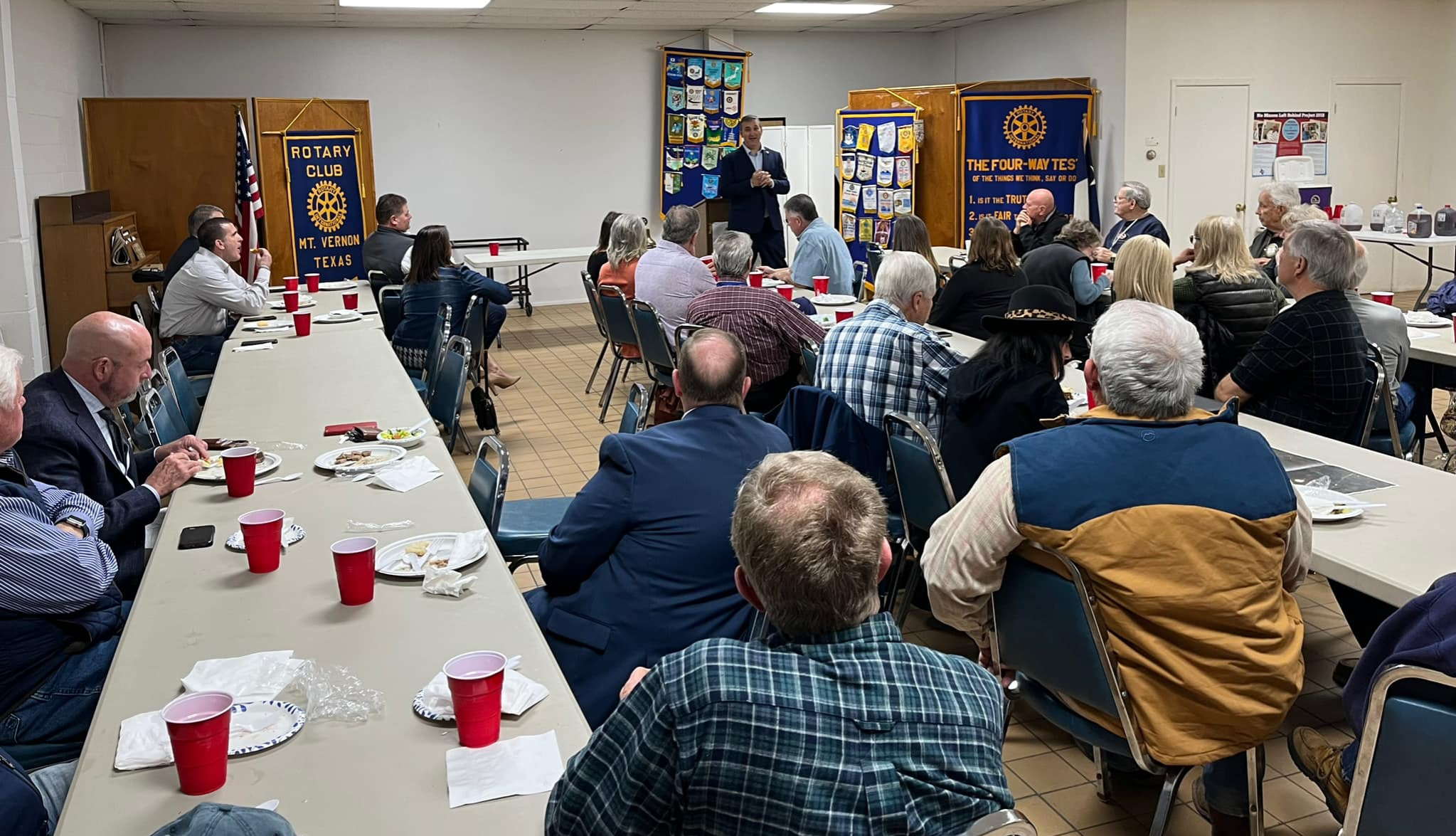 Congressman Nathaniel Moran speaking to members of the Mt. Vernon Rotary Club in Franklin County